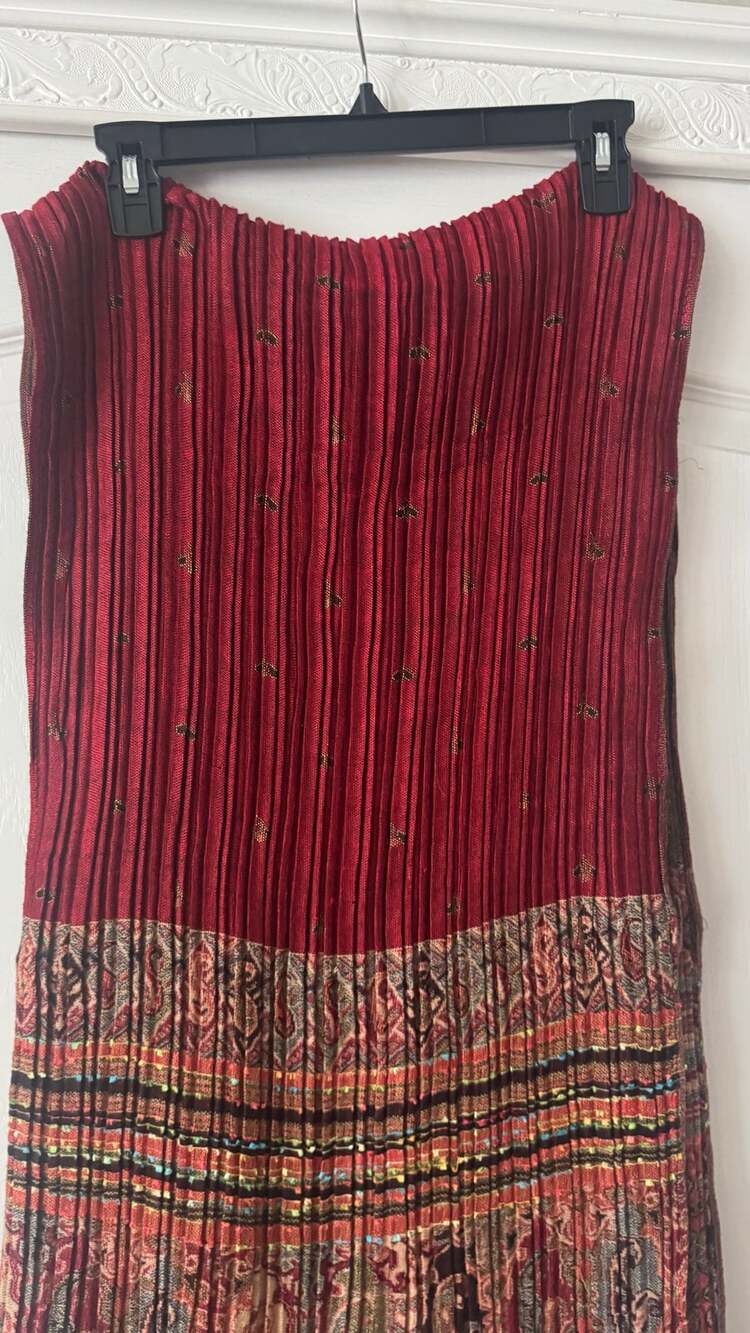 Burgundy/Red Pleated Paisley Fringe Scarf Wrap Shawl Boho Acrylic Viscose 70"